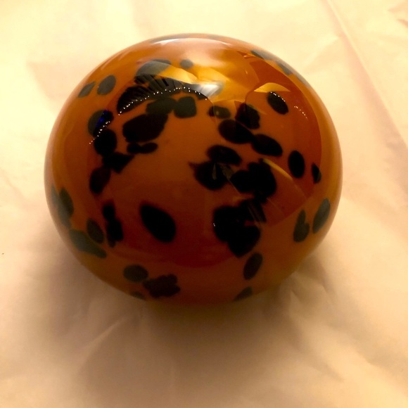 Hand Blown Animal Print Leopard/Cheetah/Tortoise Art Glass Crystal Paper Weight. - Picture 12 of 13
